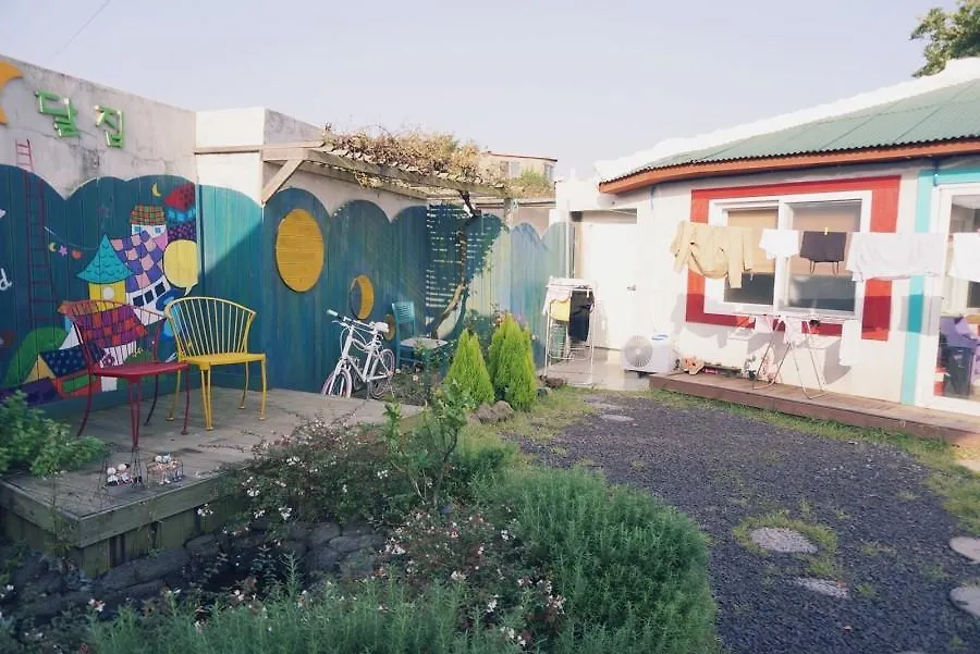 Jeju Daljip Guesthouse 2*,  Zuid-Korea